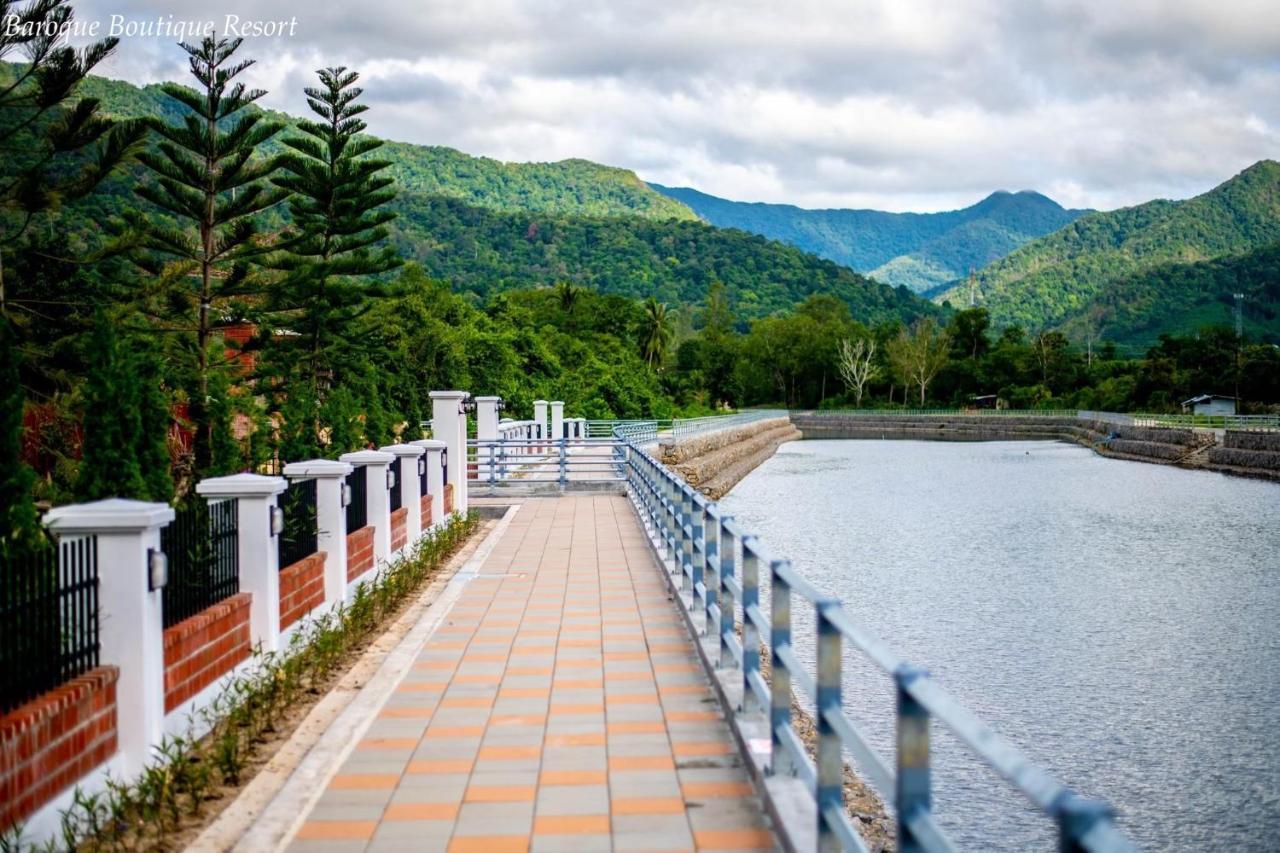 Baroque Boutique Resort Ранонг Экстерьер фото